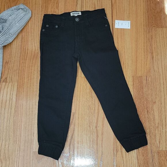 New Buffalo David Bitton 2 Piece Outfit ~ Hooded Knit Top & Jogger Jeans Size 6 - Picture 3 of 7